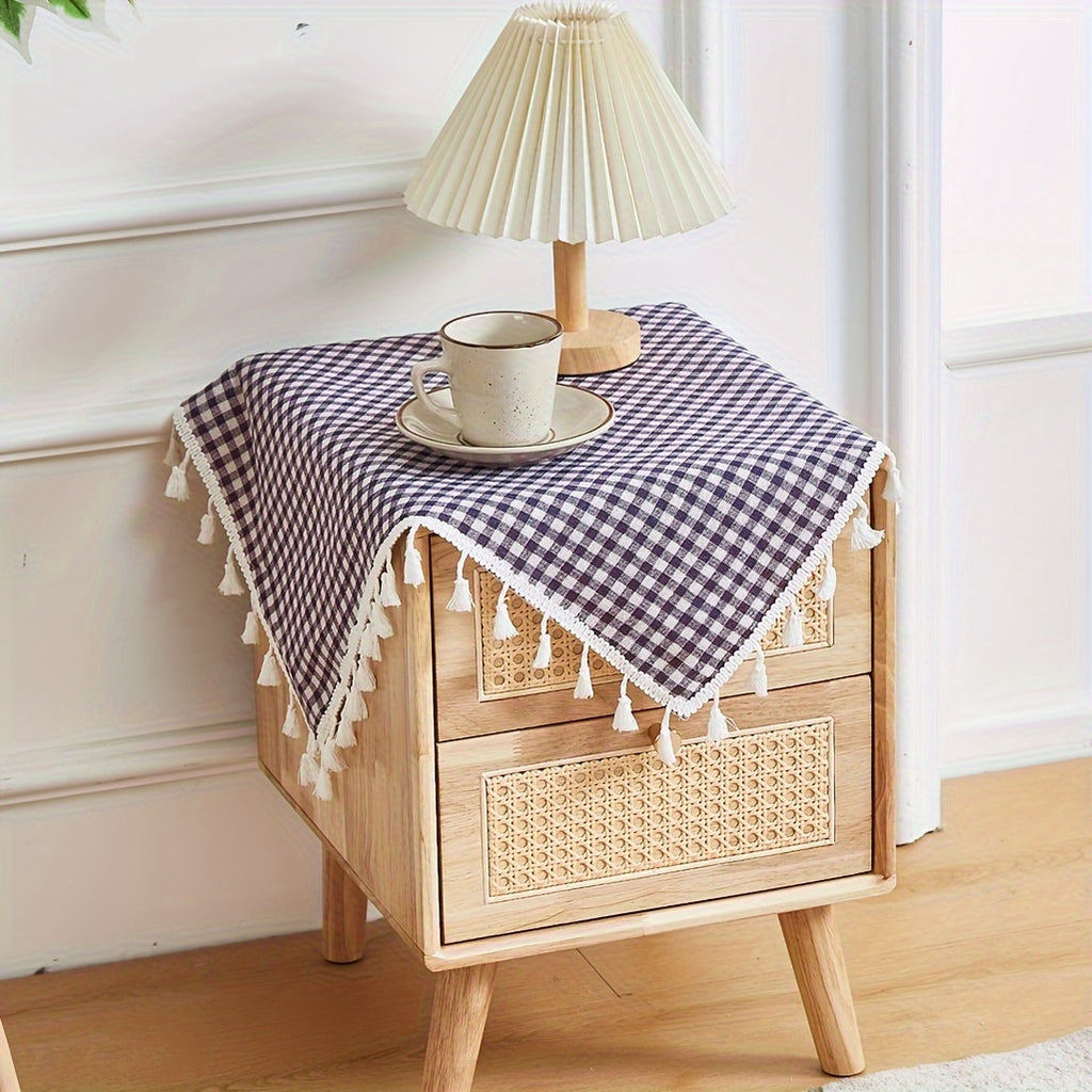 1 Piece Classic Plaid 100% Polyester Square Woven Machine-Made Tablecloth with Tassel Trim for Cabinet and Dining Table, Square Table Cover